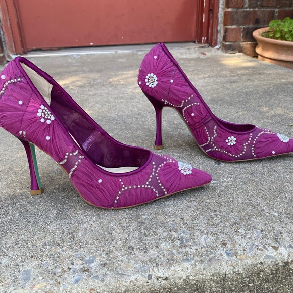 Betsey Johnson Shoes - Betsey Johnson ROXIE Magenta Purple Floral Beaded Mesh Pumps Heels Size 7.5M